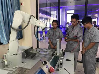 津門家政服務行業(yè)迎來發(fā)展春天 工資增長與落戶傾斜成新動力